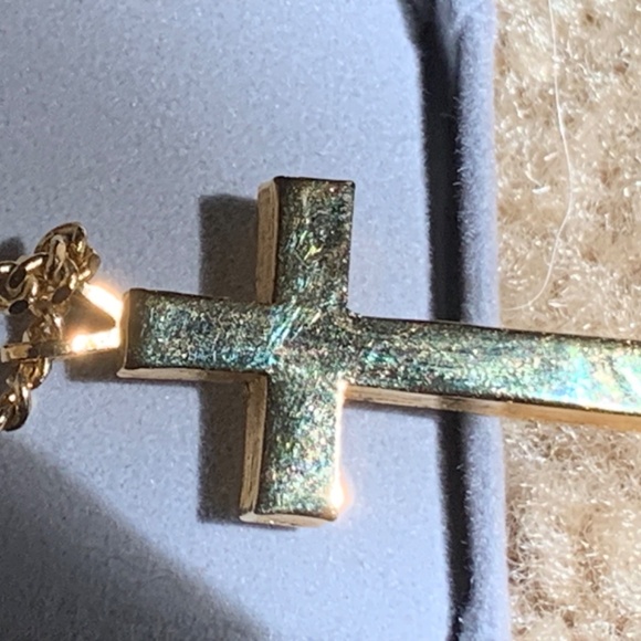 14K Gold Cross Pendant - Picture 4 of 10